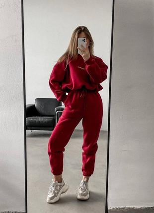 Жіночий теплий та стильний костюм