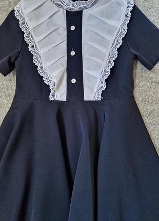 Шкільне плаття на дівчинку 6-8років