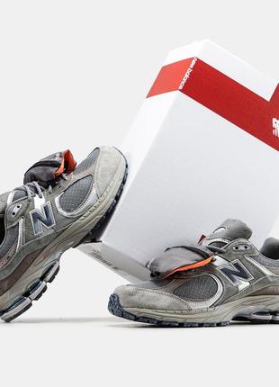 Чоловічі кросівки new balance 2002r