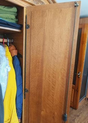 Платяной шкаф. натуральное дерево, деревянный