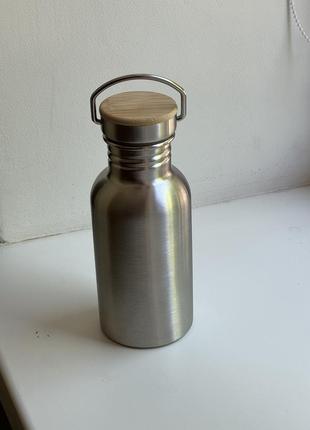 Трендовая металлическая бутылка для воды. термос из нержавеющей стали.