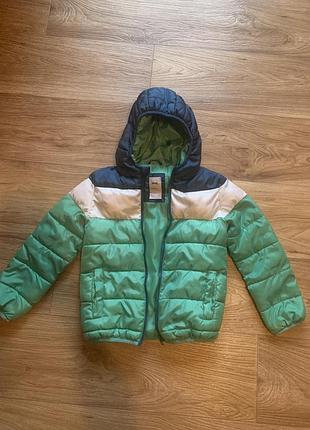 Куртка для хлопчика на зріст 122 см.