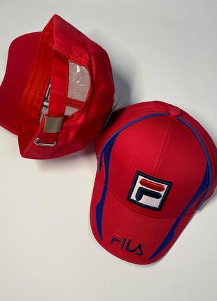 Кепка с принтом бренда fila