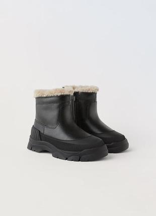 Демисезонные детские ботинки zara