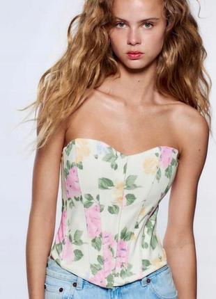 Корсет в цветочный принт zara
