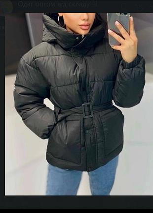 Осіння жіноча куртка на синтепоні