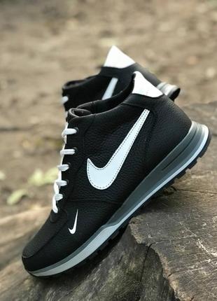 Зимові  черевики nike колір чорний, білий6 фото