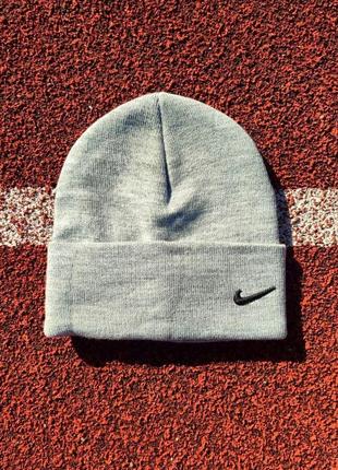Зимняя шапка nike Luka / мужская шапка nike Luka / спортивная шапка / женская шапка найк / футбольная шапка
