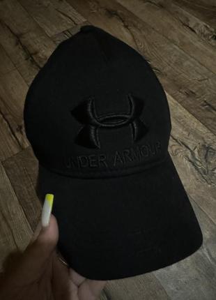 Кепка under armor