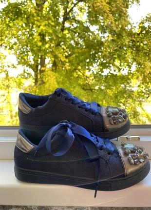 Кроссовки 👟🫐 со стразами слипоны в итальянском стиле сникерсы