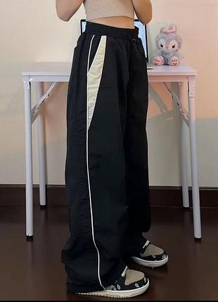 Топ 🔥 нереально круті та актуальні штани карго 💥 внизу затяжки, широкі оверсайз спорти...