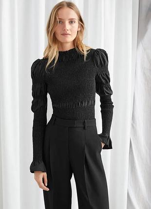 Облягаюча приталена блуза плісе & other stories  fitted smock panel blouse