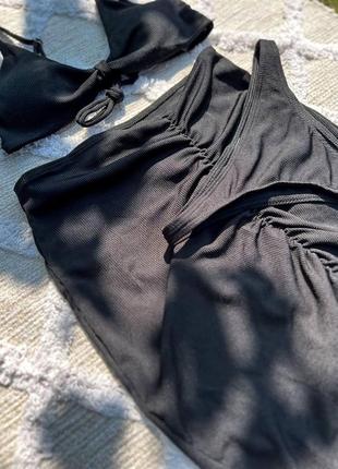 Женский раздельный купальник с юбкой и чашками черный5 фото