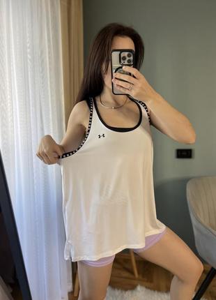 Біла спортивна майка under armour