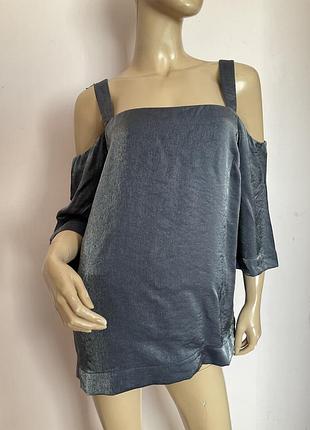 Нова віскозна блузка з люрексом та відкритими плечима/ xl/ brend next
