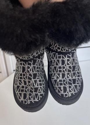Уггі 18 см