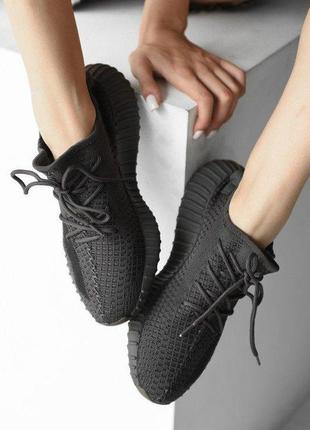 Жіночі кросівки yeezy grafit ра5071