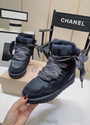 Зимові кросівки ugg