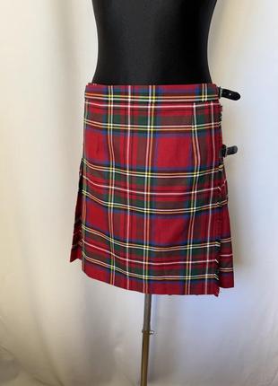 The kilt кілт шотландська спідниця тартан червона картата в клітинку шотландія кільт