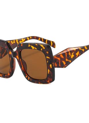 Солнцезащитные очки леопардовые