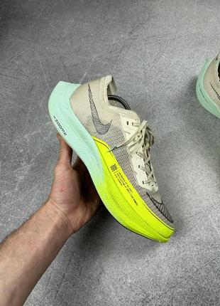 Nike zoomx vaporfly next percent 2 кросівки для бігу dv9428-100