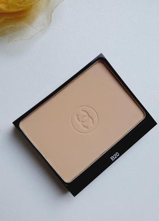 Компактний тональний засіб chanel le teint ultra tenue compact foundation