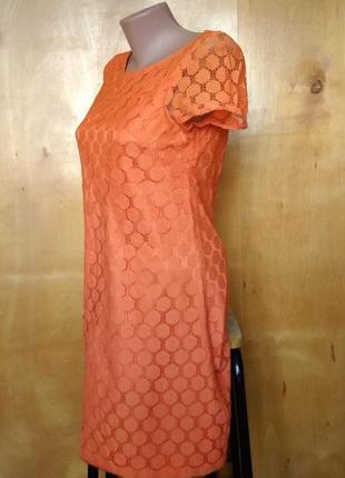 Р 10 / 44-46 яркое оранжевое платье гипюровое с трикотажной основой2 фото