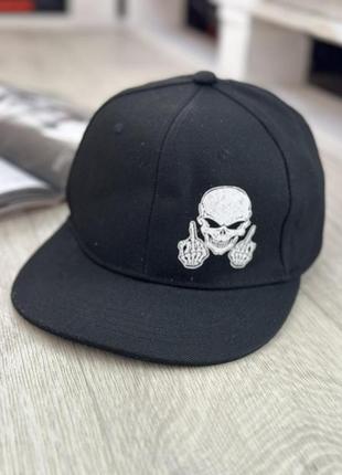 Кепка снепбек (snapback) с черепом черный   56-61р  (9061)