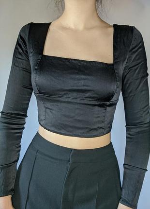 Черная атласная сатиновая под шелк блуза блузка с открытой спиной на завязках кофта длинный рукав лонгслив2 фото