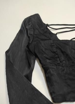 Черная атласная сатиновая под шелк блуза блузка с открытой спиной на завязках кофта длинный рукав лонгслив6 фото