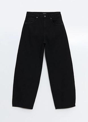Джинсы мом черные новые