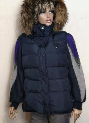 Tommy hilfiger пуховик пуховая жилетка /10976/