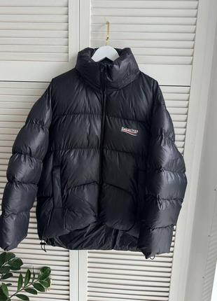 Брендовая зимняя куртка в стиле balenciaga