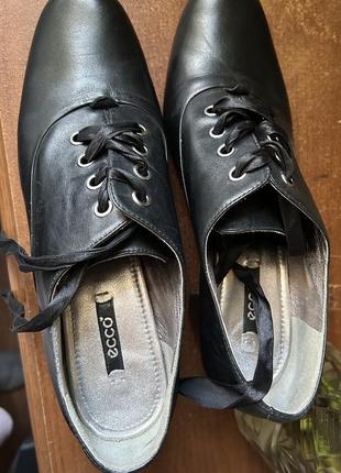 Класні шкіряні туфлі з шовковими шнурками5 фото