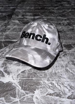 Кепка bench