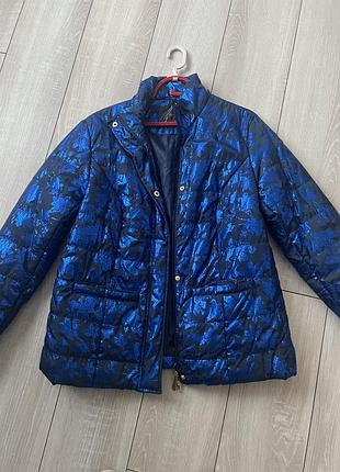 Продам куртку нову