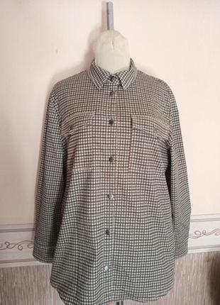 Суперская ,брендовая,стильная,обьемная,классная рубашка на кнопках в клетку с карманами. red buffon.
