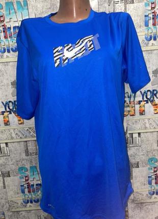 Чоловіча футболка nike