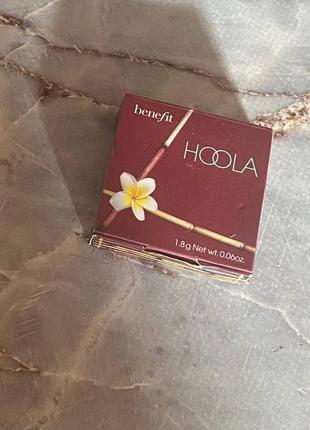 Бронзер hoola від benefit