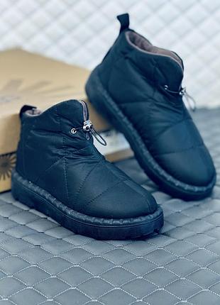 Дутильнее женские зимние на меху ugg