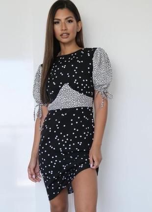 Новое! платье в сердечки с завязкой на спине missguided