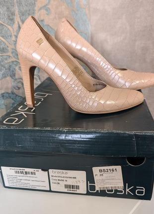 Кожаные туфли