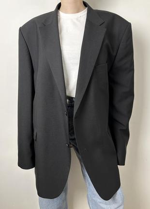 Чорний класичний піджак з чоловічого плеча оверсайз великий розмір