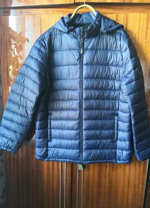 Нова чоловіча куртка