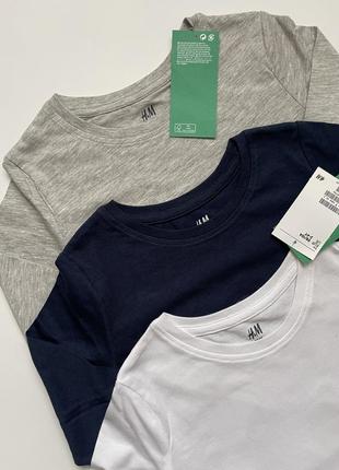 Стильні базові лонгсліви h&m на хлопчиків