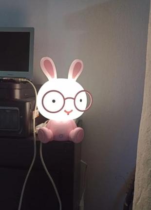 Детский светодиодный ночник jiamen кролик в очках. игрушки-ночники4 фото