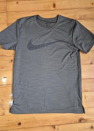 Футболка nike