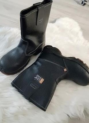 Кожаные сапожки