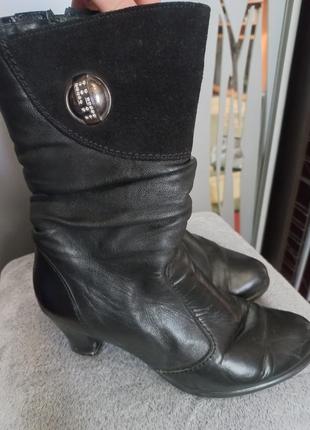 Зимние кожаные сапоги