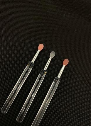 Набор кисточек с колпачком 3 шт для нанесения крема апликатор для губ кисть...